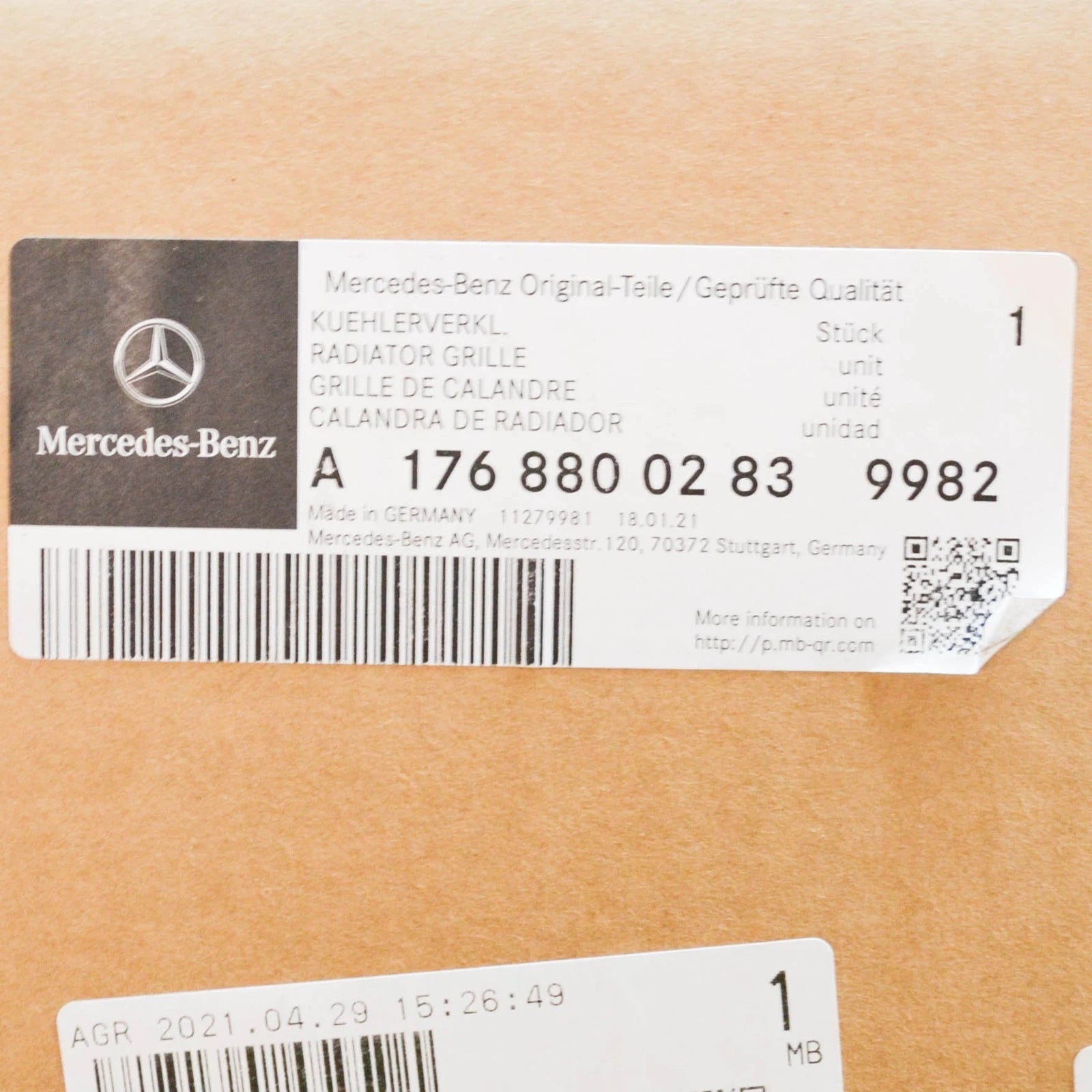 NEW MERCEDES-BENZ A W176 RADIATOR GRILLE A17688002839982 ORIGINAL
