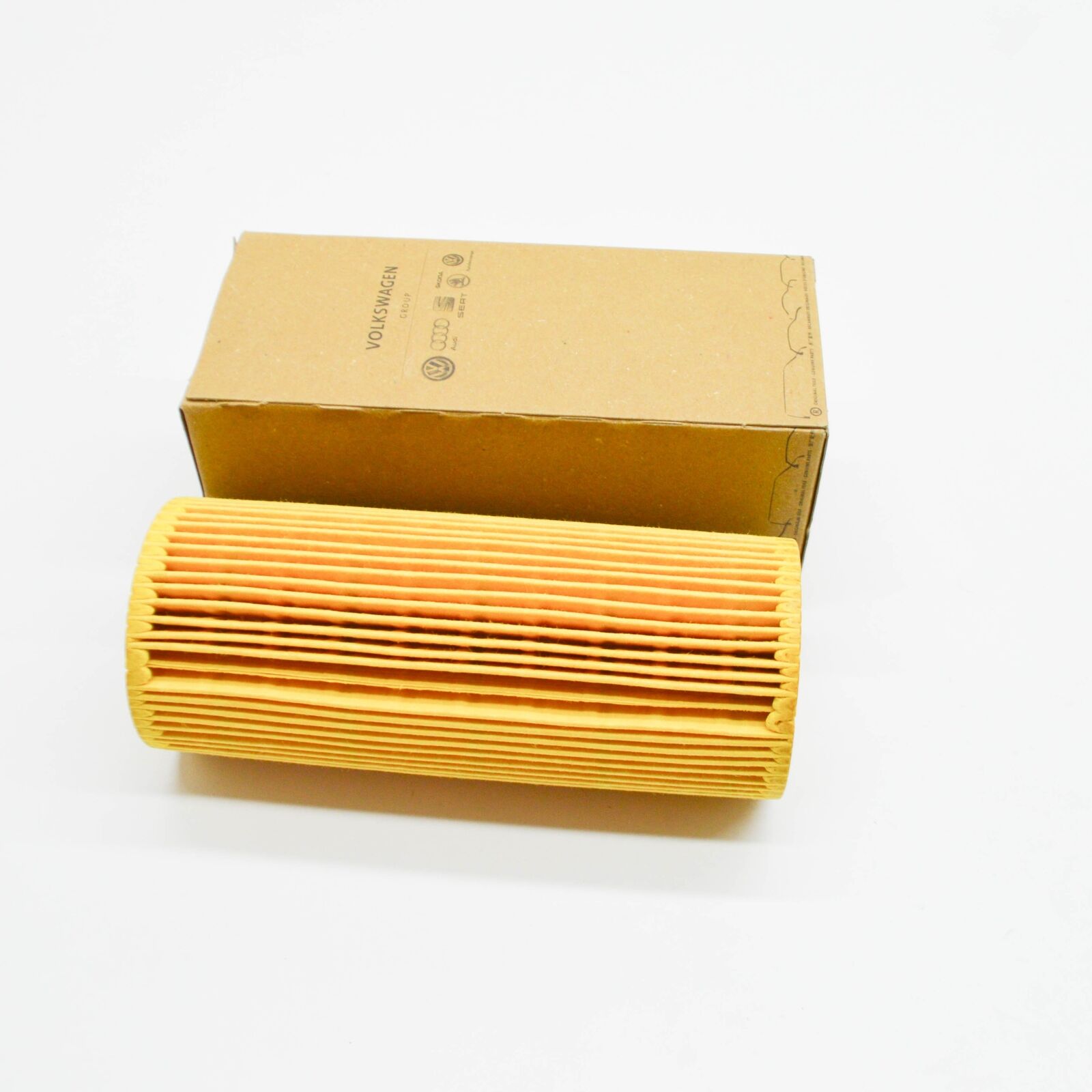 NEW AUDI Q5 8R OIL FILTER 06E115562C ORIGINAL