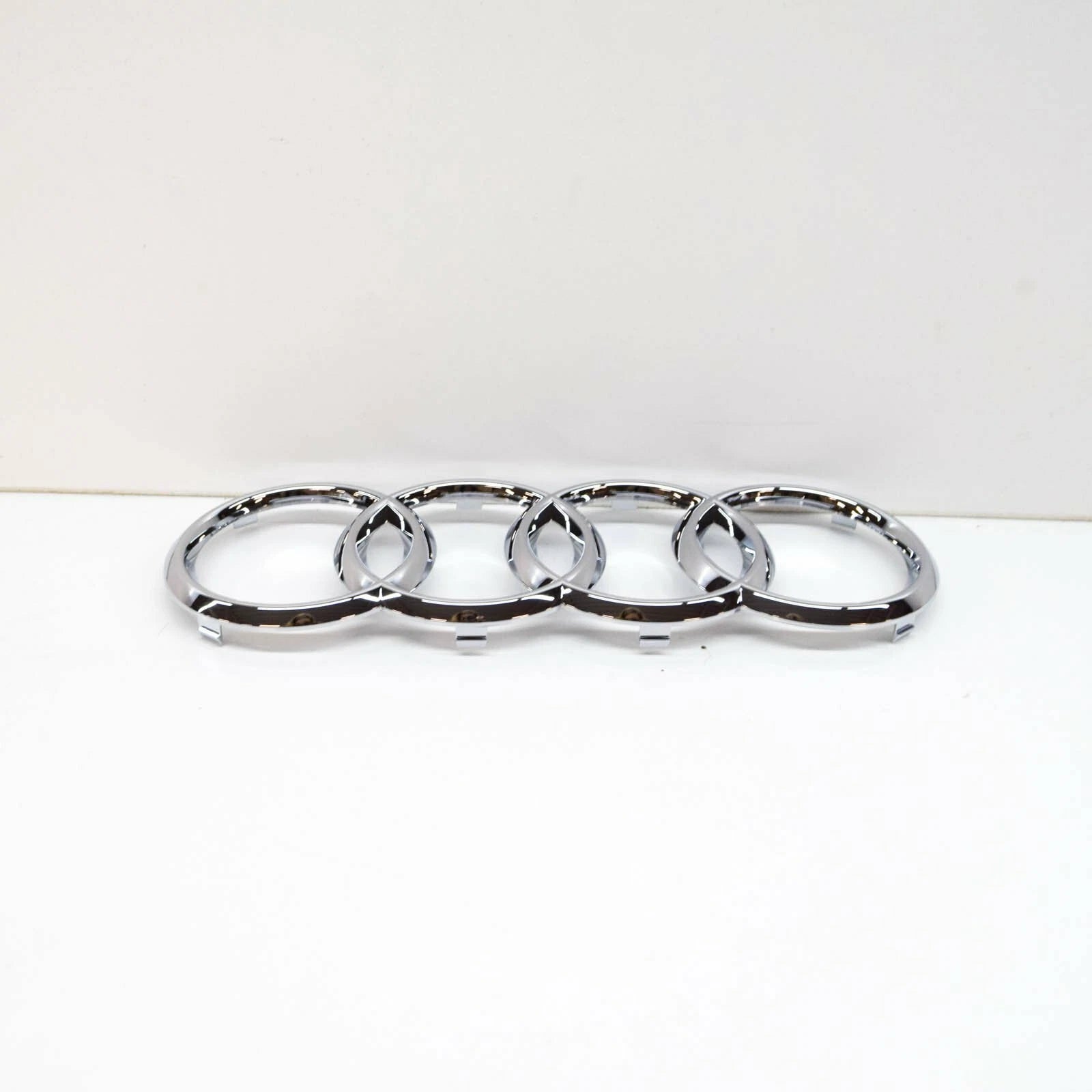 NEW AUDI A6 C7 FRONT GRILL BADGE EMBLEM 4H0853605B2ZZ 2014