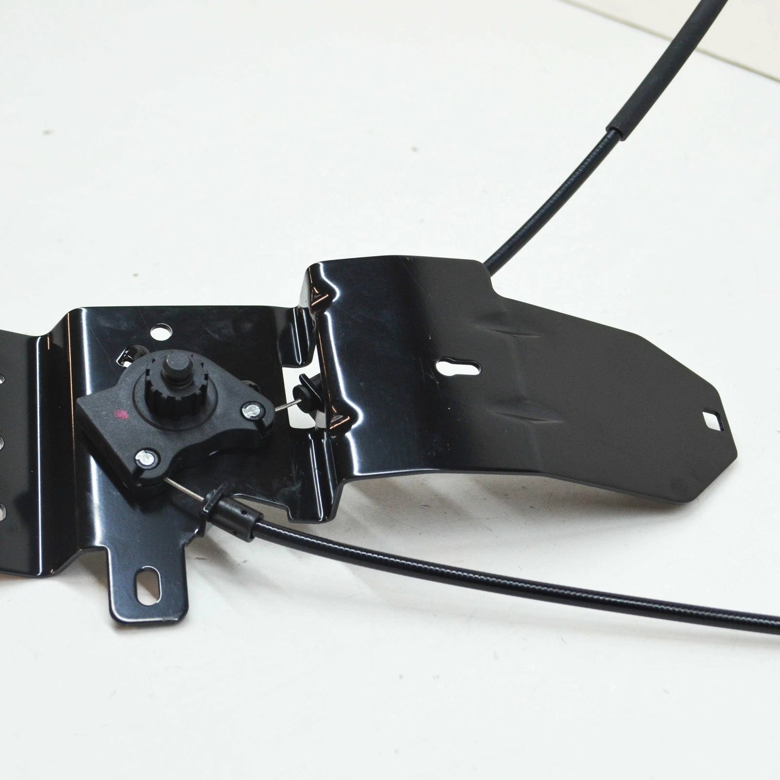 NEW AUDI A6 4A2,C8 FRONT FORWARD HOOD RELEASE CABLE 4K0823529E ORIGINAL