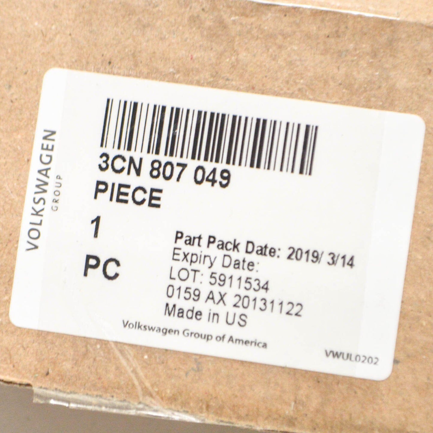 NEW VOLKSWAGEN ATLAS R-LINE FRONT BUMPER LEFT SIDE BRACKET 3CN807049 ORIGINAL