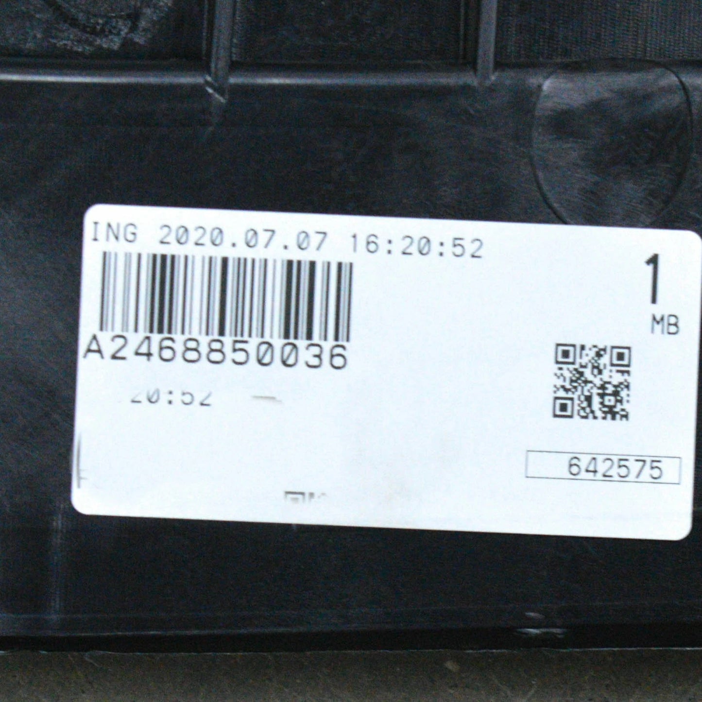 NEW MERCEDES-BENZ B W246 FRONT BUMPER COVER BOTTOM SUPPORT A2468850036