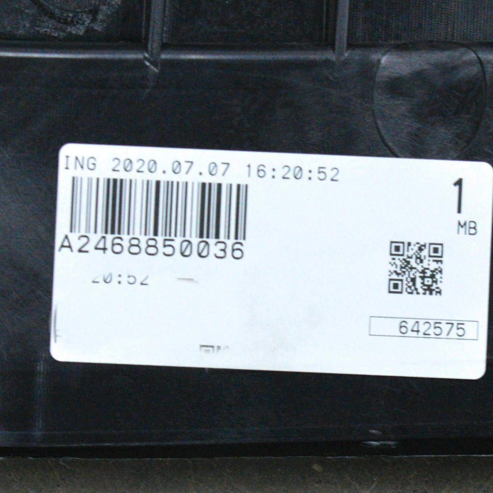 NEW MERCEDES-BENZ B W246 FRONT BUMPER COVER BOTTOM SUPPORT A2468850036