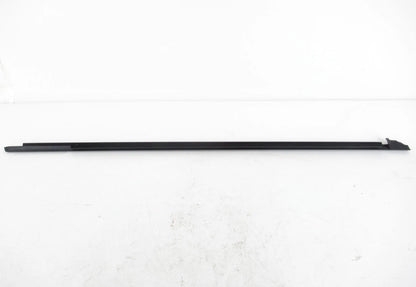 NEW VW JETTA A6 FRONT LEFT DOOR WINDOW APERTURE SEAL OUTER 5C6837477B5AP