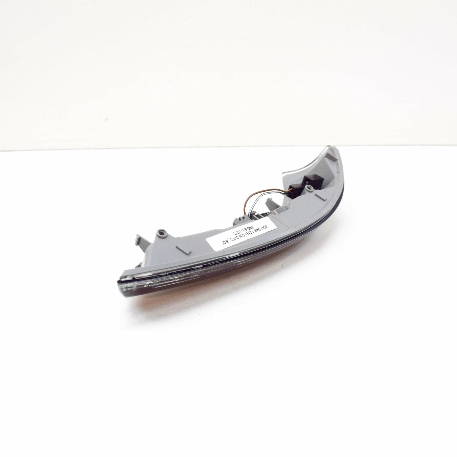 NEW VW PHAETON GP3 FRONT LEFT DOOR MIRROR TURN INDICATOR 3D0949101B