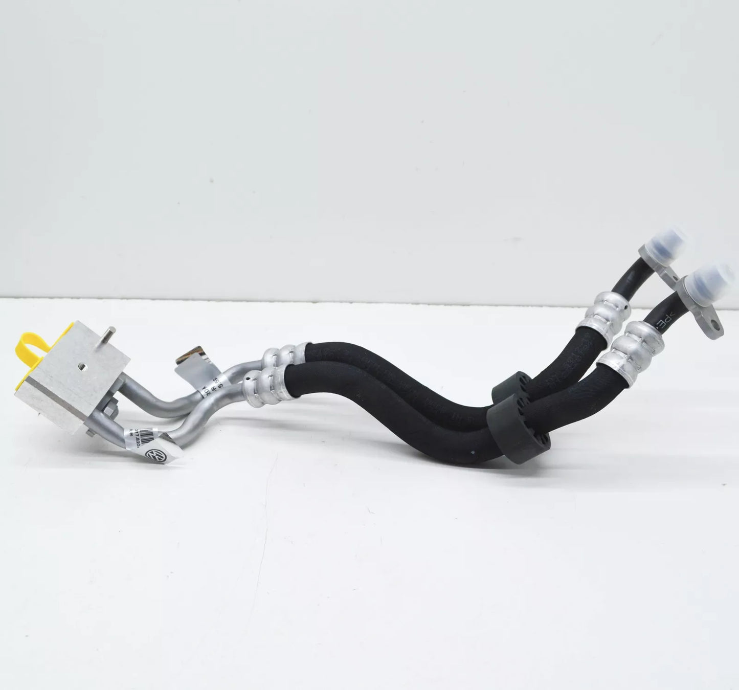 NEW VW TIGUAN AD AUTOMATIC TRANSMISSION OIL COOLER HOSE 5QF317820A