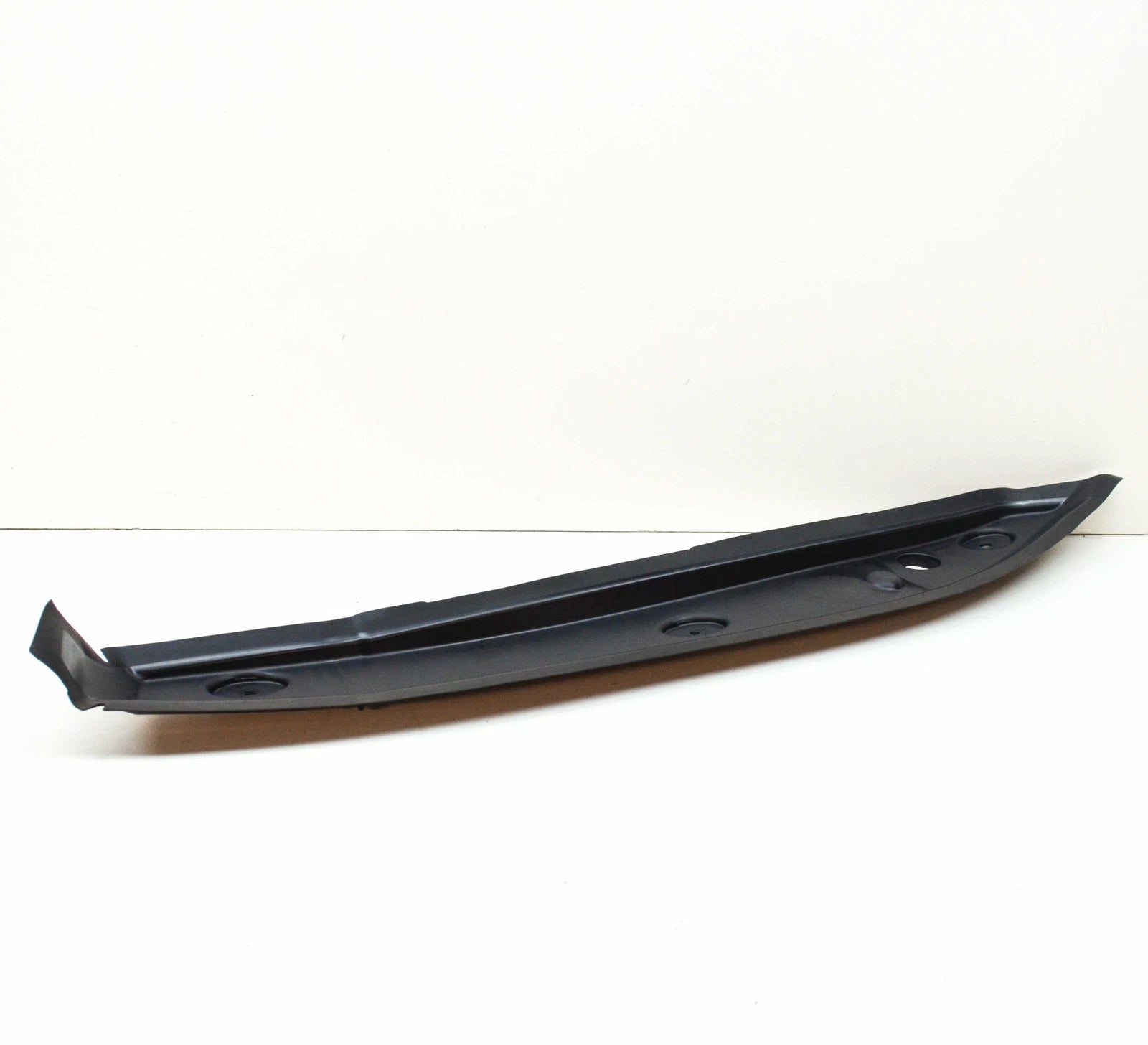 NEW MB GLE W167 FRONT RIGHT FENDER WING PLASTIC SEAL A1678890100 ORIGINAL