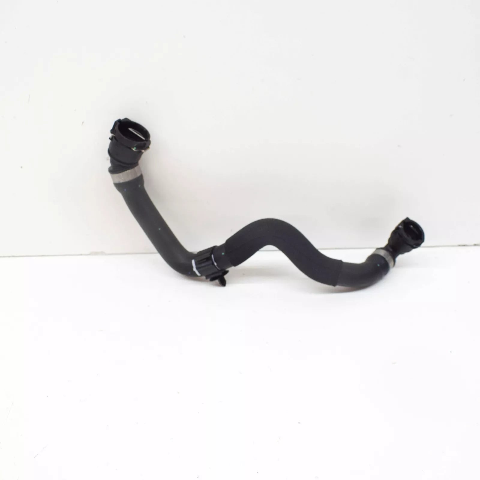 NEW BMW X5 G05 RIGHT SIDE WATER REMOTE RADIATOR HOSE 17129894789 ORIGINAL