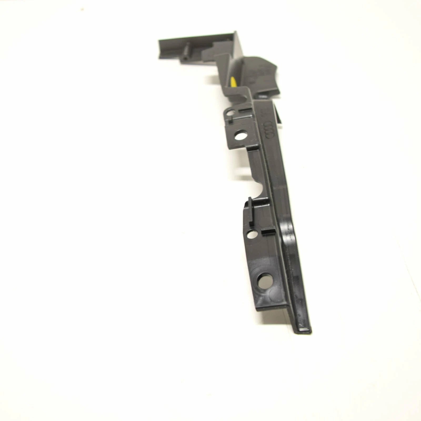 NEW AUDI A8 4N D5 FRONT RIGHT BUMPER BRACKET PLATE STRIKER 4N0807630A ORIGINAL