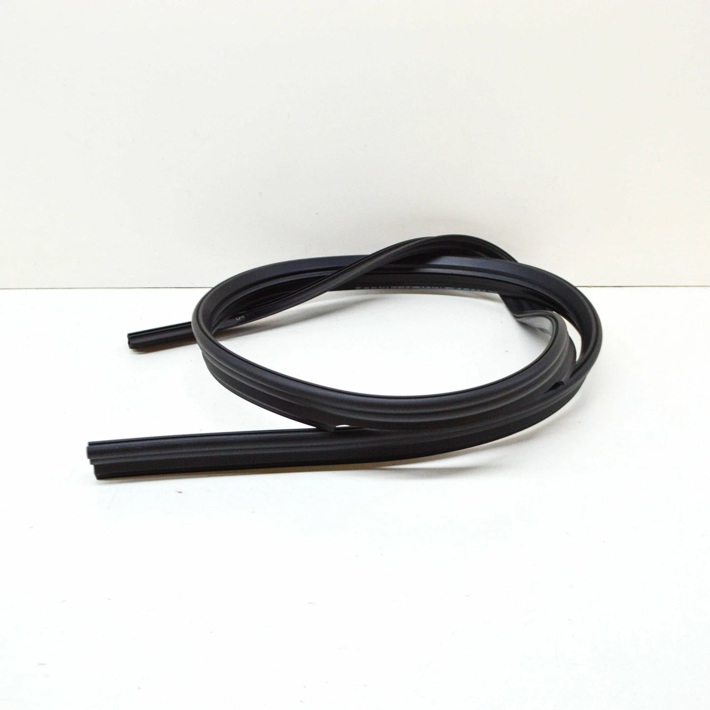 NEW VOLKSWAGEN ARTEON 3H7 ROOF FRANE SEAL 3G8854543D