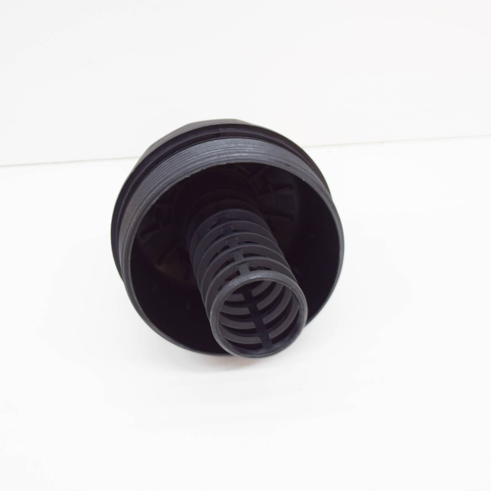 NEW VOLKSWAGEN PHAETON 3D OIL FILTER HOUSING CAP 021115433E ORIGINAL