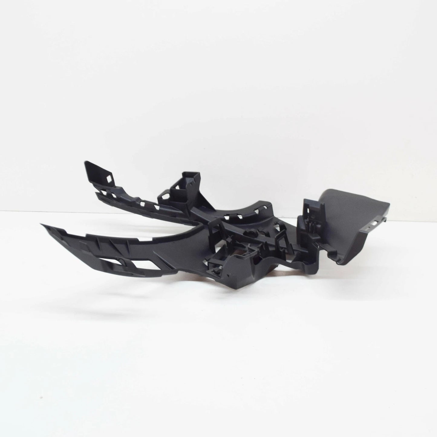 NEW MERCEDES-BENZ S-CLASS W222 FRONT LEFT BUMPER BRACKET A2228851165 ORIGINAL