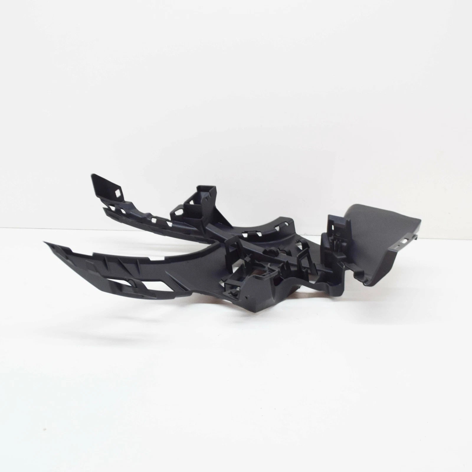 NEW MERCEDES-BENZ S-CLASS W222 FRONT LEFT BUMPER BRACKET A2228851165 ORIGINAL