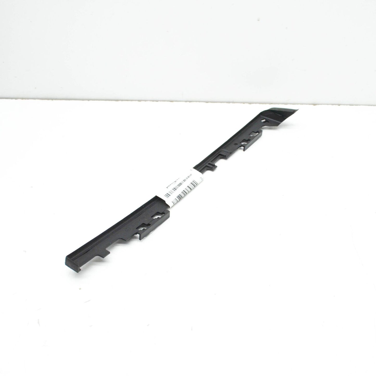 NEW MB E W211 FRONT RIGHT ROCKER PANEL MOLDING SEAL A2116981098 ORIGINAL