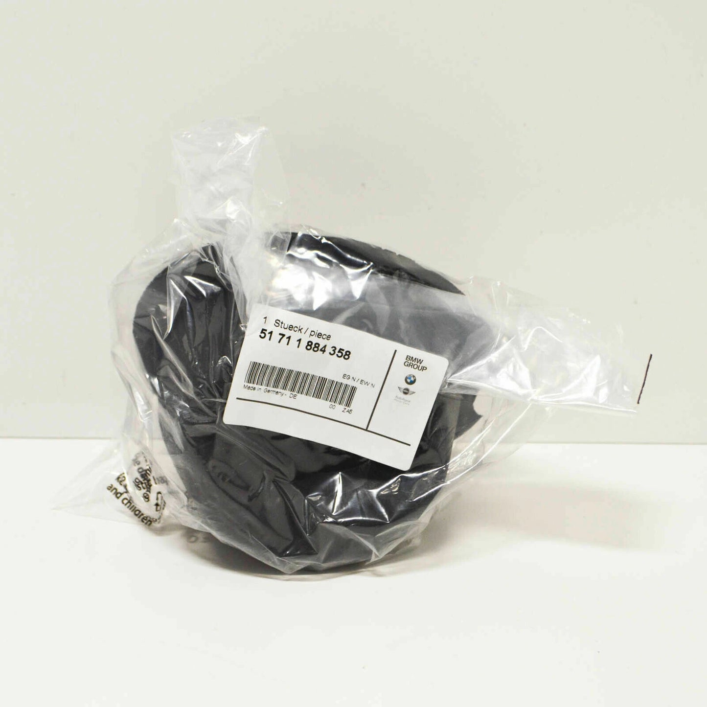 NEW BMW 3 E30 FUEL FILLER RUBBER COVER 51711884358 1884358