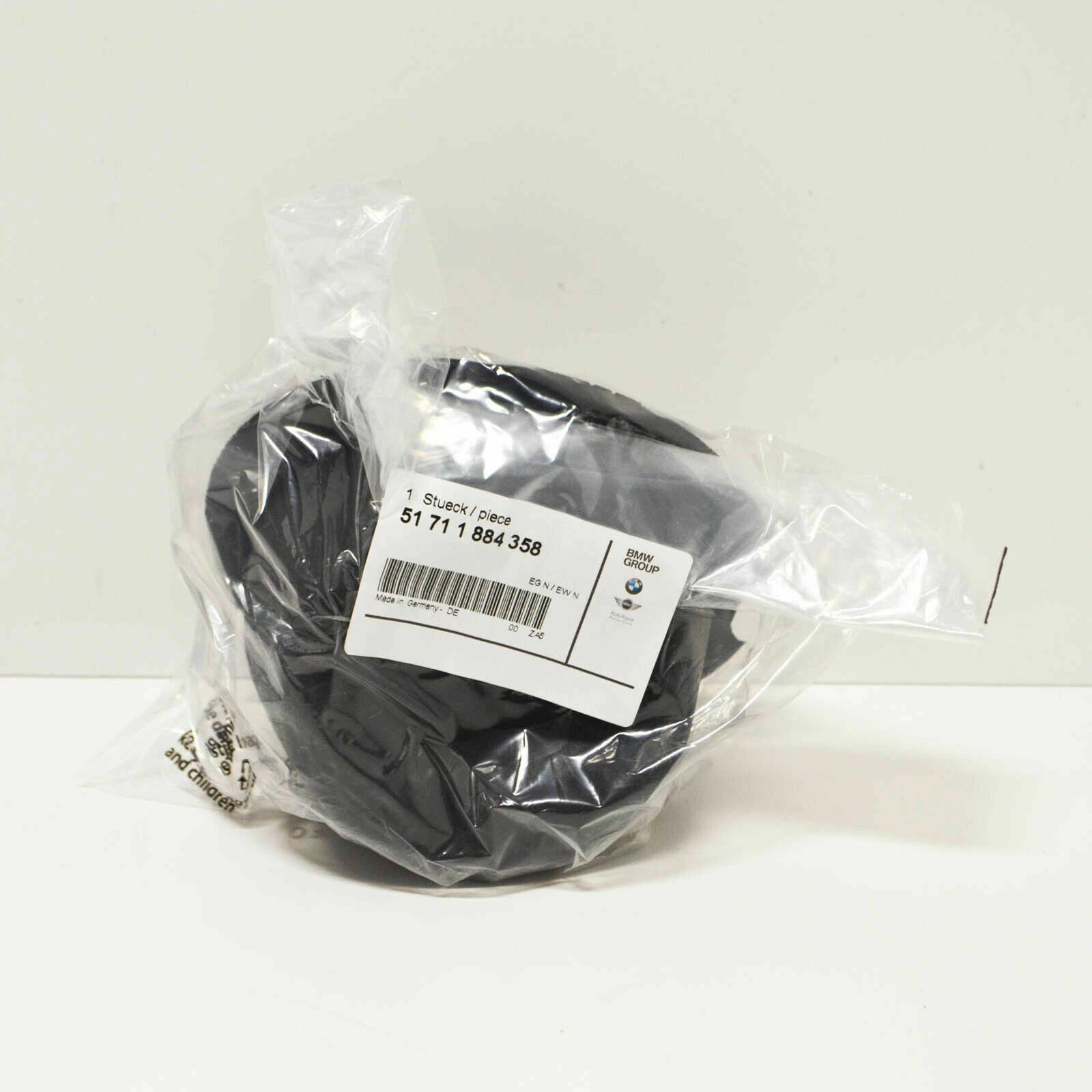 NEW BMW 3 E30 FUEL FILLER RUBBER COVER 51711884358 1884358