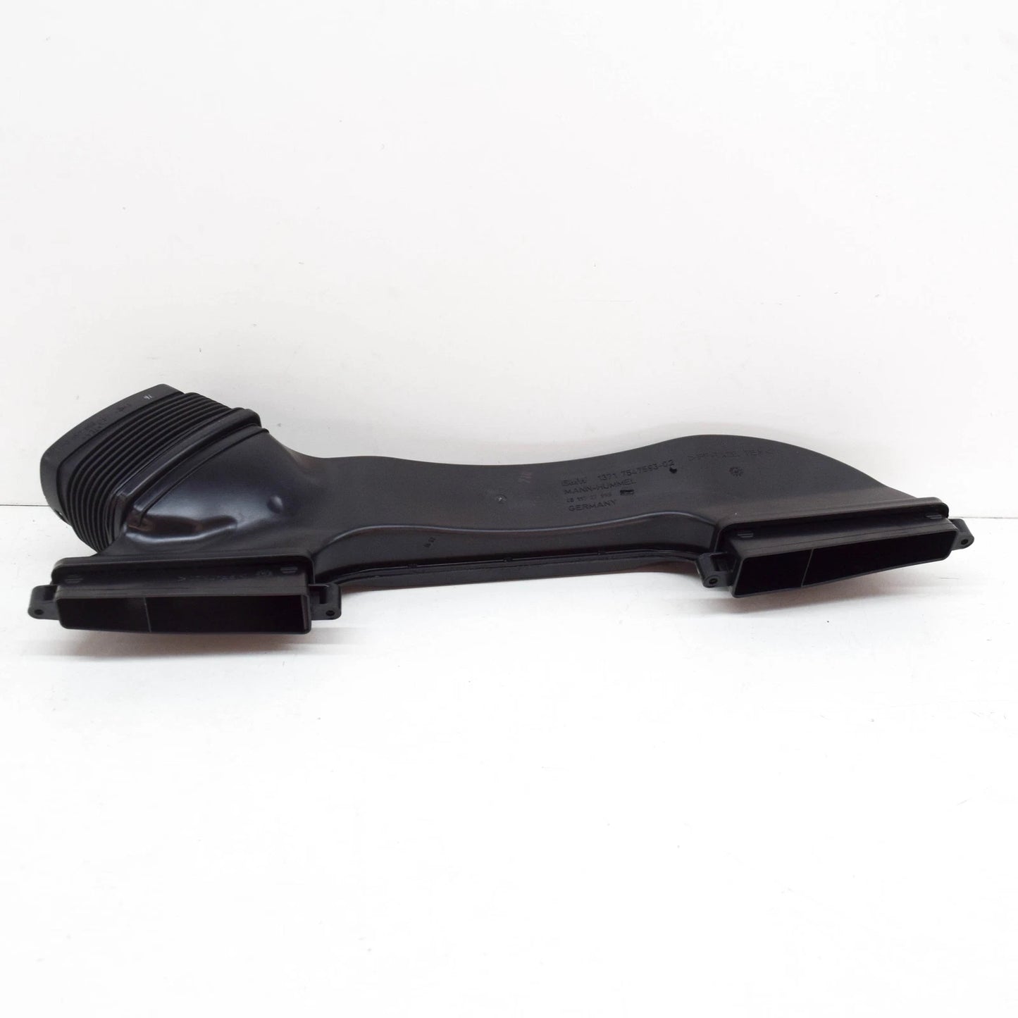 NEW BMW 1 COUPE E82 INTAKE HOOD SUCTION 13717547593 ORIGINAL