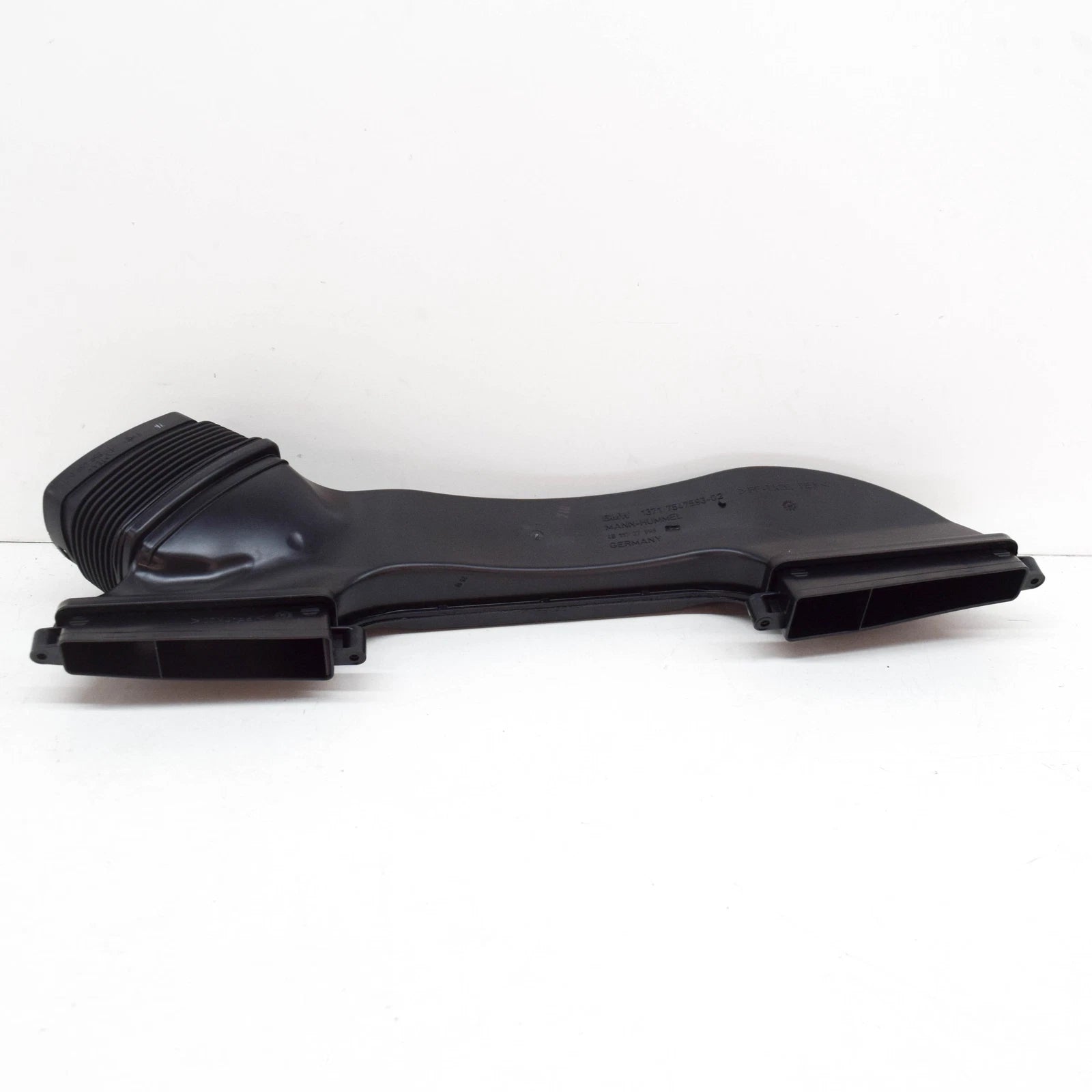 NEW BMW 1 COUPE E82 INTAKE HOOD SUCTION 13717547593 ORIGINAL