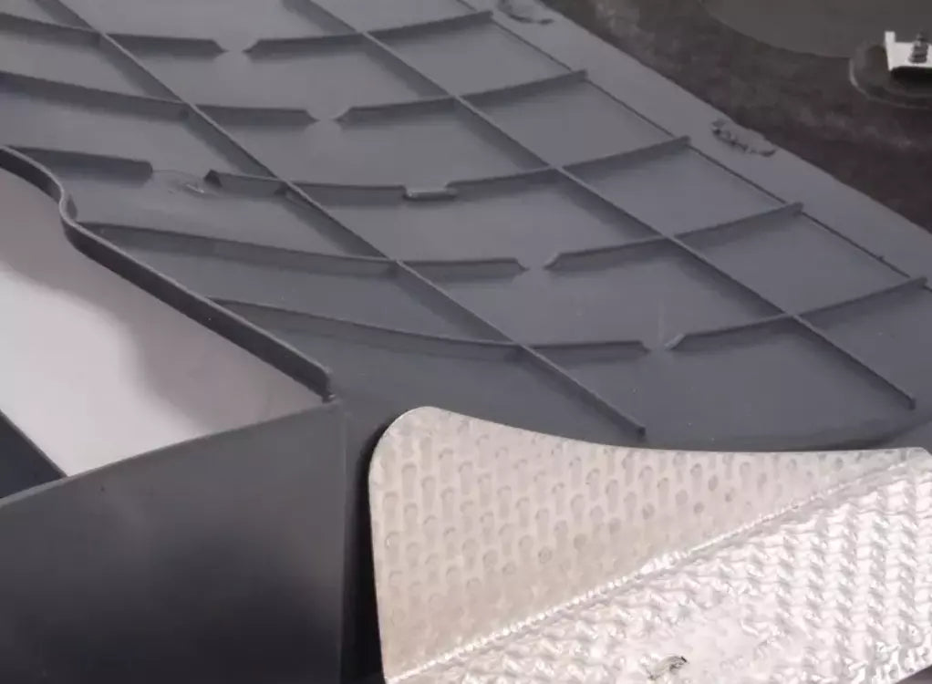 NEW BMW 5 E60 CENTER UNDERBODY PANELING 7154147 51757154147 ORIGINAL