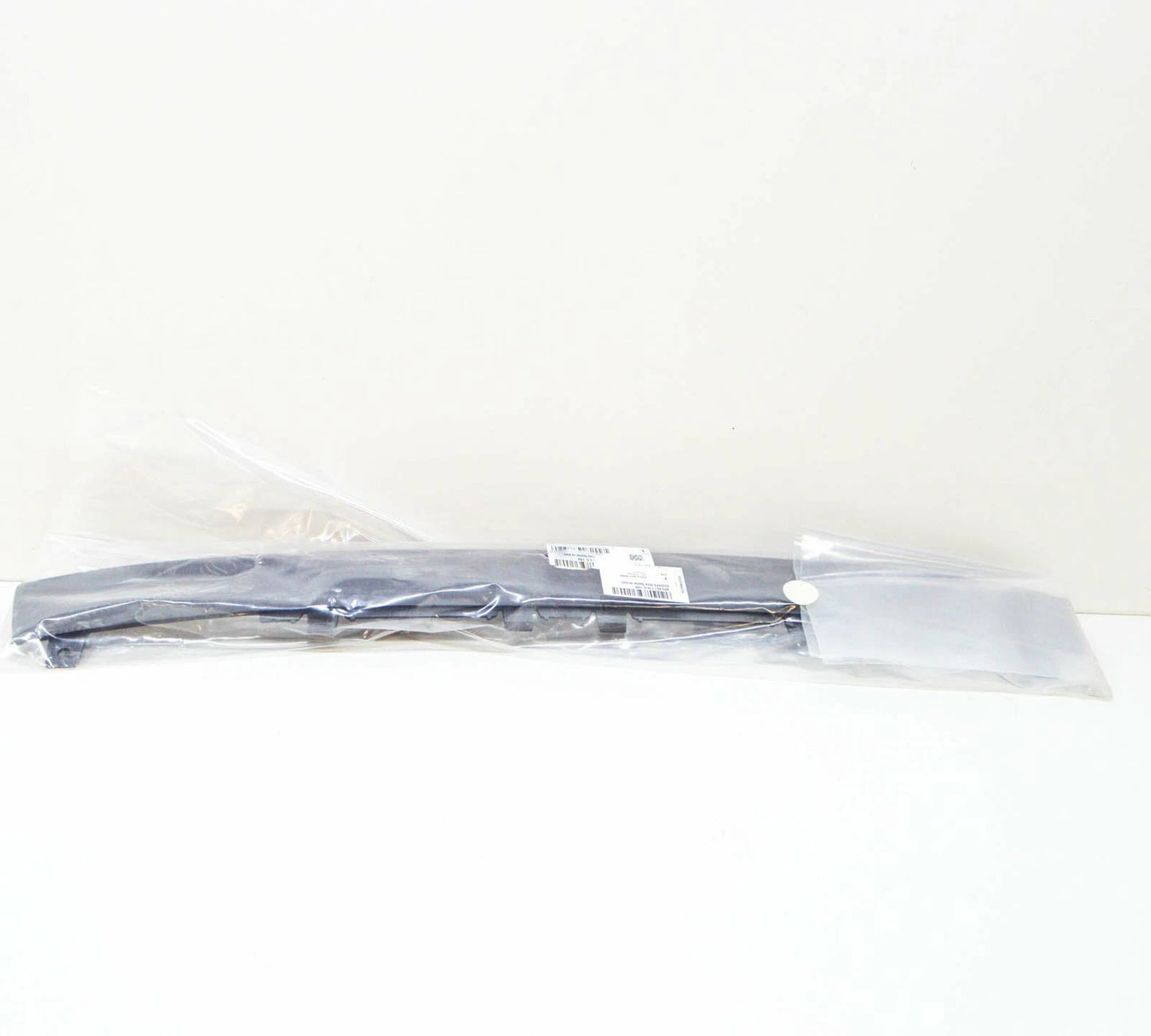 NEW AUDI A3 8P FRONT BUMPER CENTRE LOWER SPOILER 8P0807110D1RR