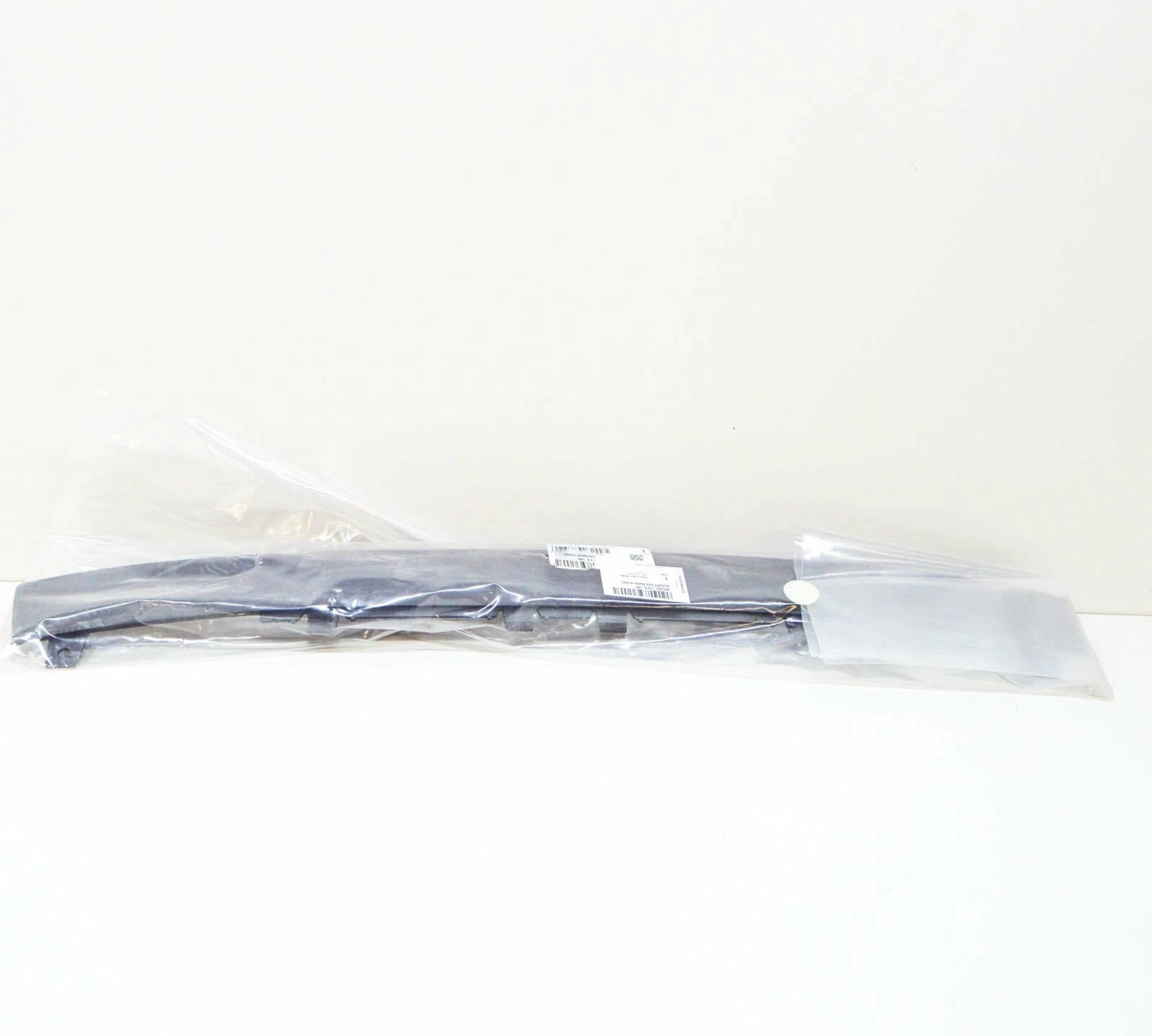 NEW AUDI A3 8P FRONT BUMPER CENTRE LOWER SPOILER 8P0807110D1RR