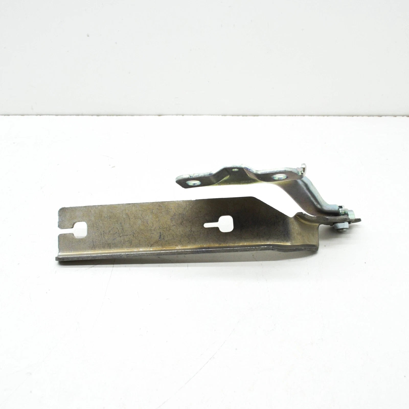 NEW AUDI A3 SPORTBACK 8YA FRONT RIGHT BONNET HOOD HINGE 8Y0823302B ORIGINAL