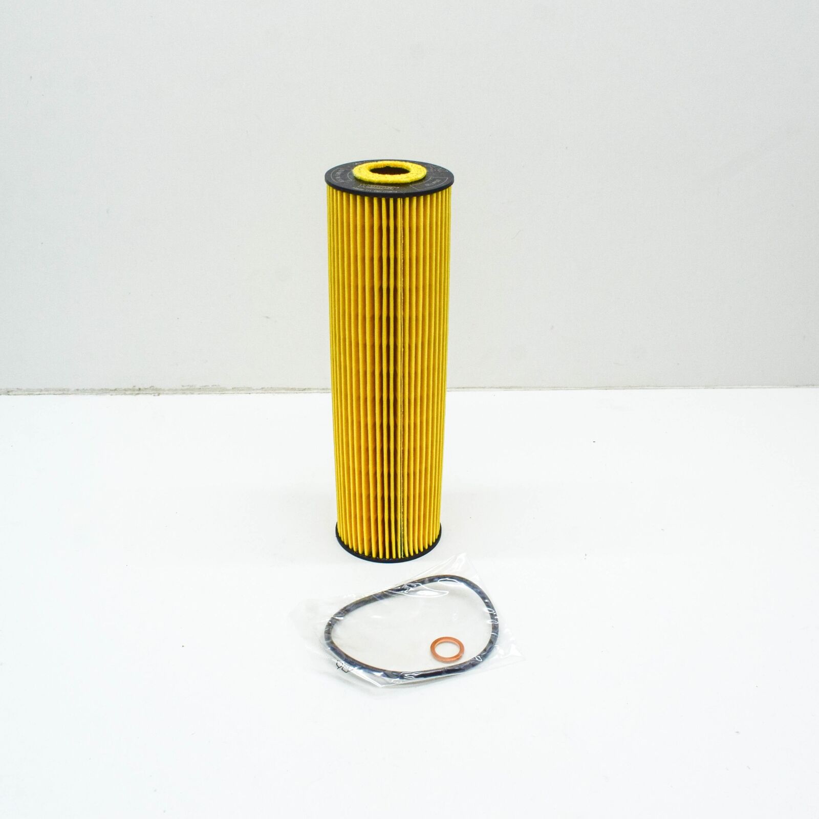 NEW MERCEDES-BENZ S W140 ENGINE OIL FILTER A1201800009 ORIGINAL