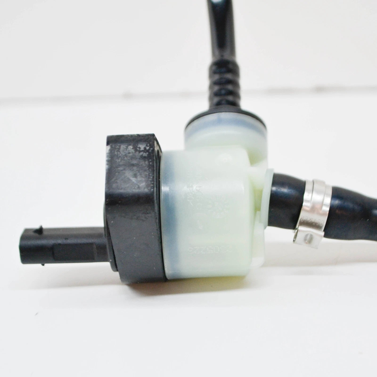 NEW AUDI Q5 8R BREATHER PIPE 06E103207AP