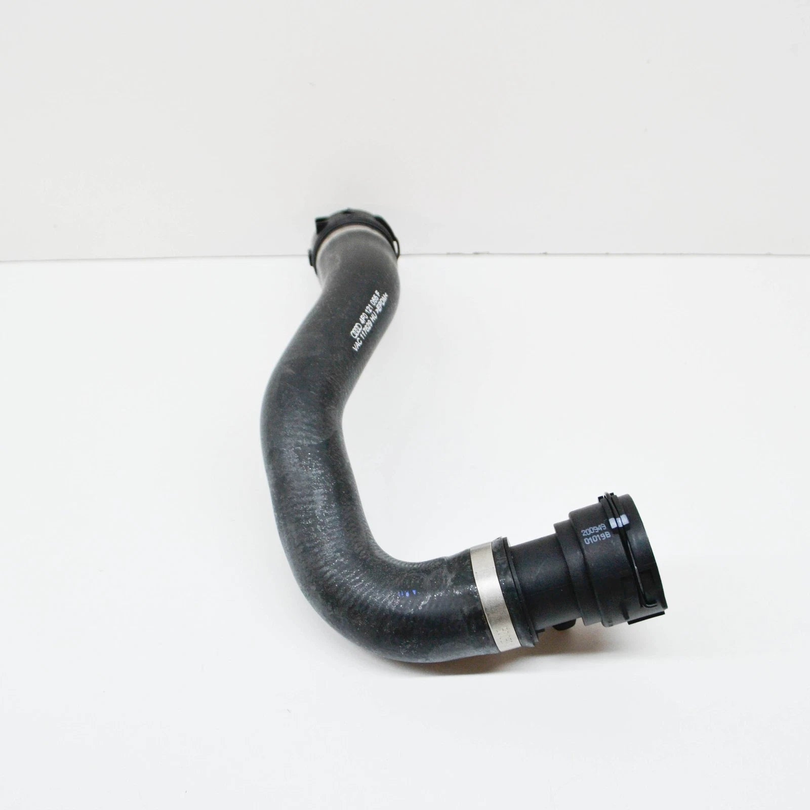 NEW AUDI A6 C6 RADIATOR LOWER COOLANT HOSE 4F0121055F