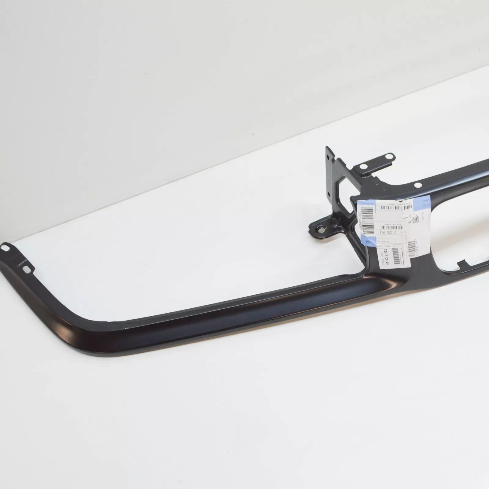 NEW BMW 3 E36 FRONT RADIATOR GRILLE TRIM 41338225981 8225981 1997 ORIGINAL