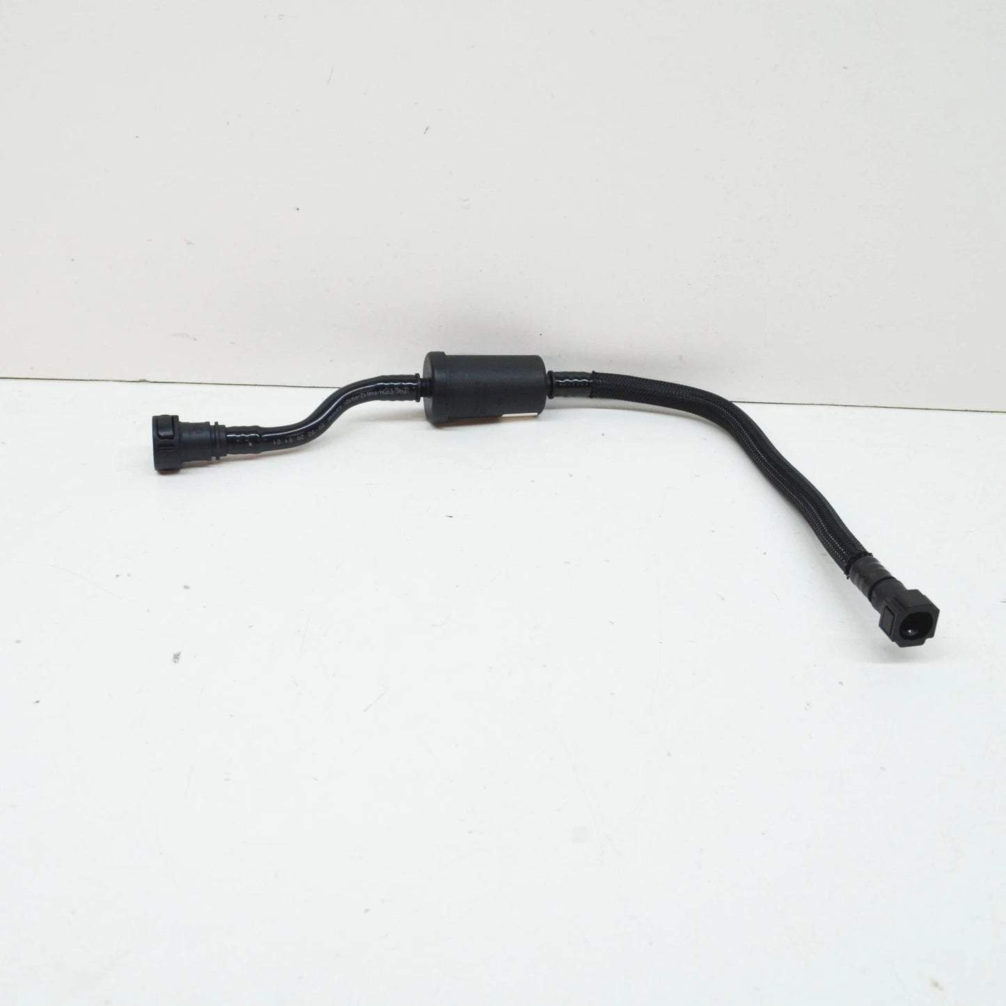 NEW BMW 1 F40 FUEL TANK BREATHER LINE W EXHAUST CHAMBER 13908670276 ORIGINAL