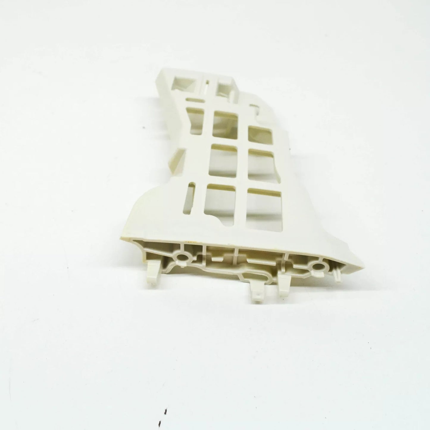 NEW BMW 7 G11 G12 FRONT RIGHT BUMPER BOTTOM GUIDE PIN BRACKET 7475194 ORIGINAL