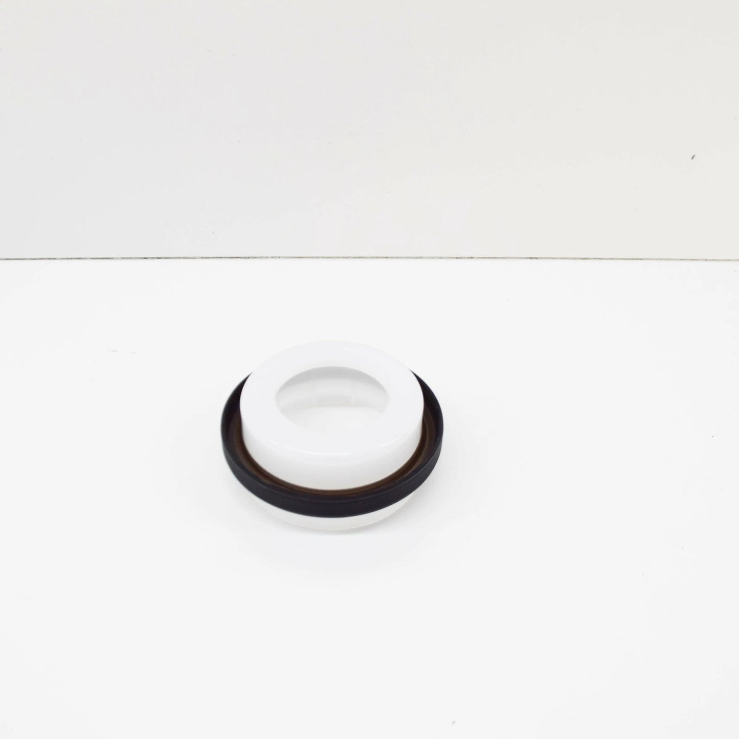 NEW BMW 1 F20 FRONT ENGINE CRANKSHAFT SEAL 8618864 11118618864 ORIGINAL