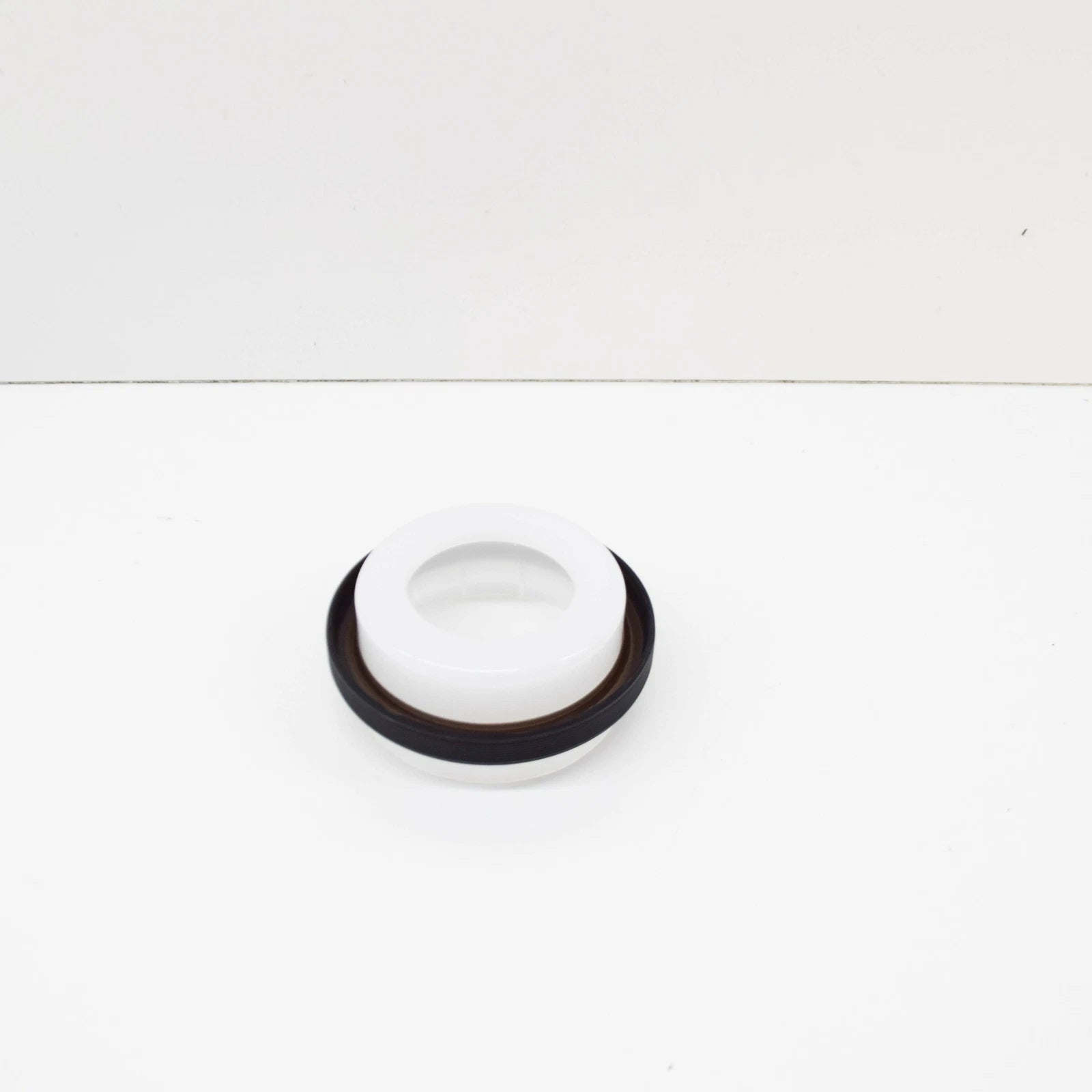 NEW BMW 1 F20 FRONT ENGINE CRANKSHAFT SEAL 8618864 11118618864 ORIGINAL