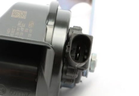 NEW AUDI Q5 FY LEFT SIDE LOWE TONE FANFARE 80A951209 ORIGINAL