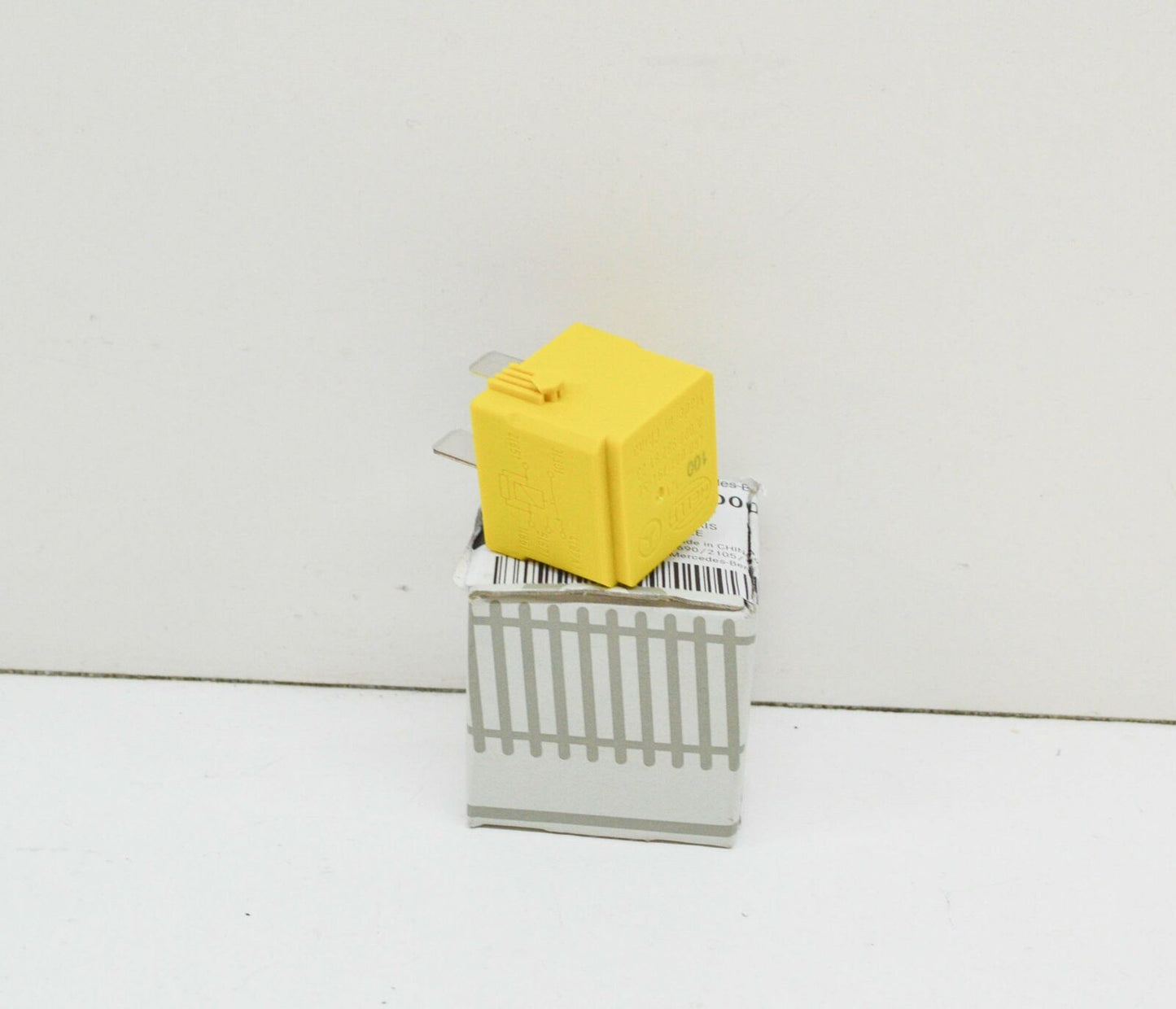 NEW MERCEDES-BENZ ML W163 CENTRAL LOCKING MECHANISM RELAY A0009828123 ORIGINAL