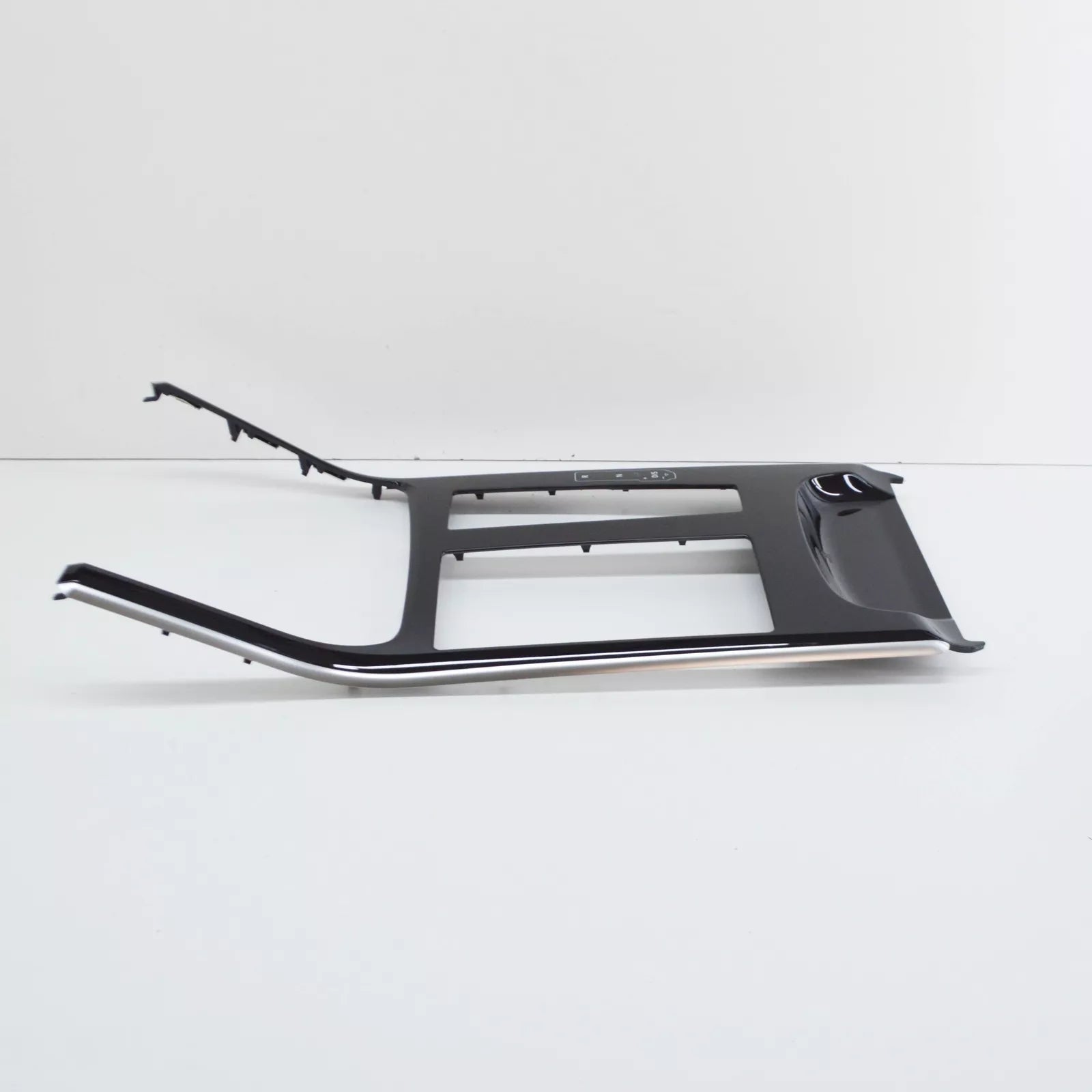 NEW AUDI A8 4N FRONT CENTER CONSOLE INSERT TRIM RHD 4N28640532WO ORIGINAL