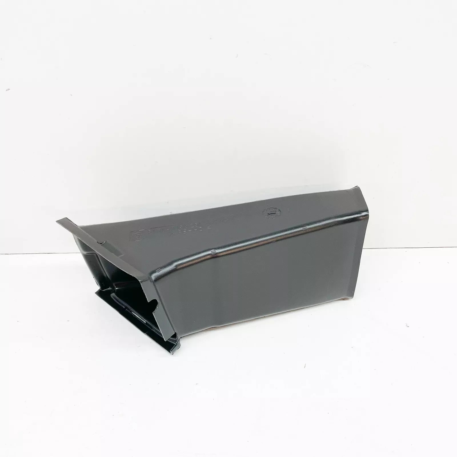 NEW BMW 3 E36 FRONT LEFT AIR DUCT 51718156251 8156251 ORIGINAL