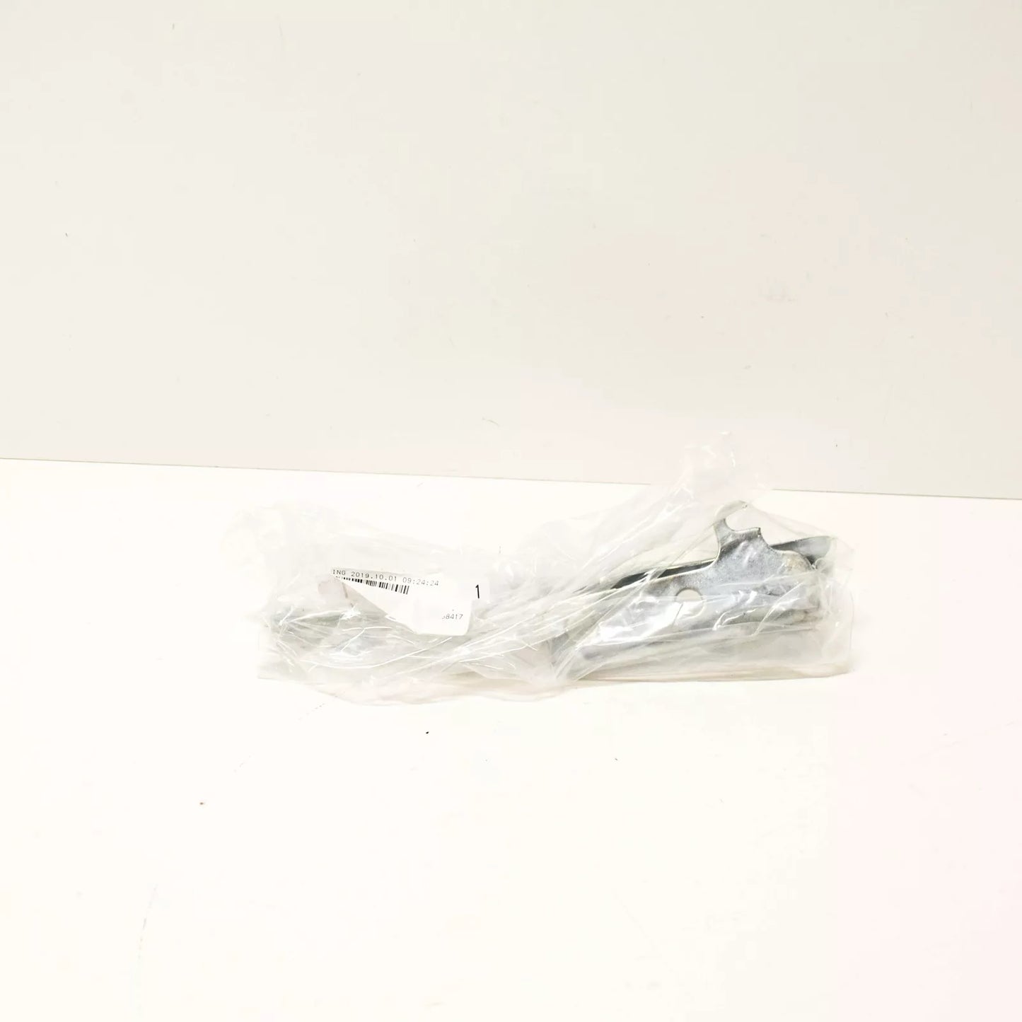 NEW VOLKSWAGEN SCIROCCO MK3 FRONT BONNET RIGHT LID HINGE 1K8823302E