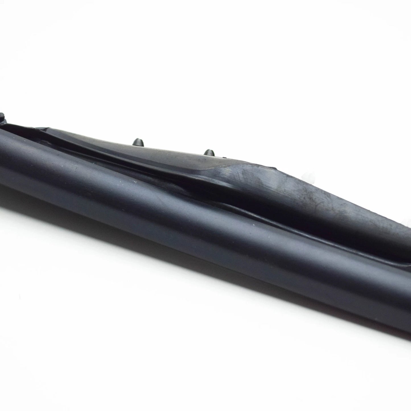 NEW BMW 5 GRAN TURISMO F07 REAR RIGHT DOOR ROOF SEAL 51357179124 ORIGINAL