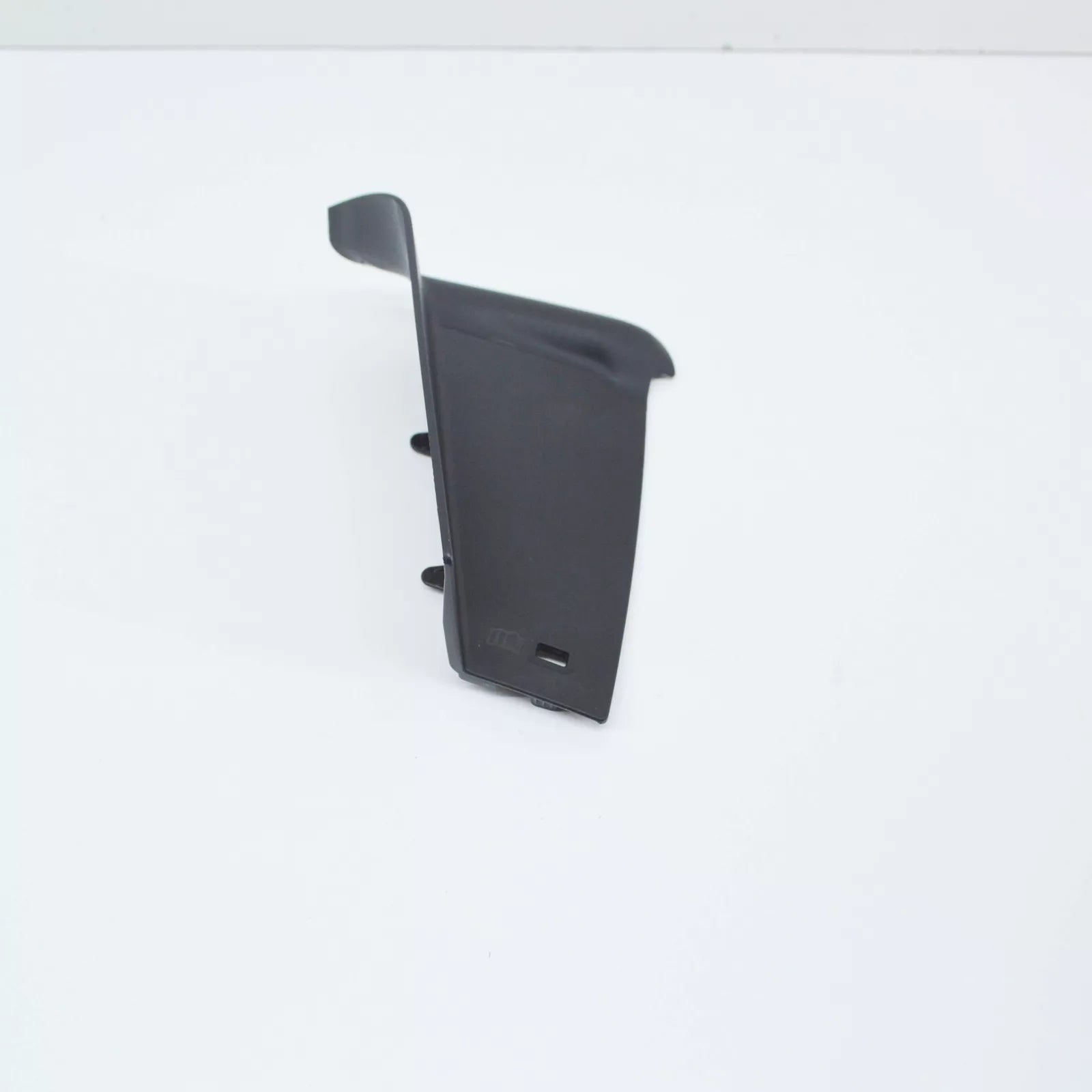 NEW AUDI A4 AVANT B9 REAR RIGHT TAIL LIGHT TRIM 8W9945254 ORIGINAL