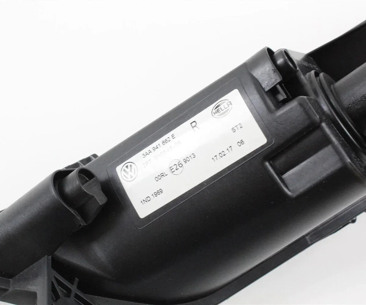 NEW VOLKSWAGEN PASSAT B7 FRONT RIGHT DAY DRIVING LIGHT 3AA941662E ORIGINAL