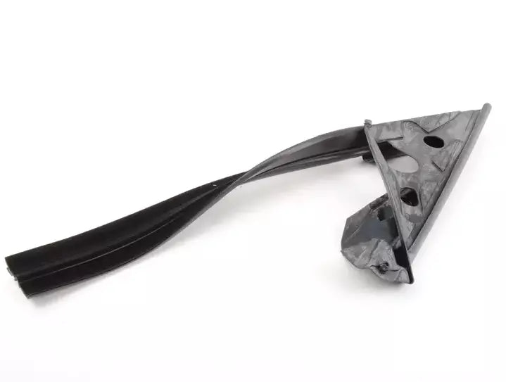 NEW BMW 1 E81 FRONT RIGHT DOOR MIRROR OUTER TRIANGLE SEAL 51337164936 ORIGINAL