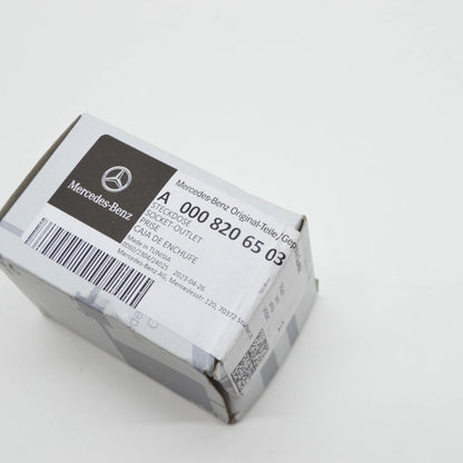 NEW MERCEDES-BENZ A W177 CONSOLE POWER SOCKET A0008206503 ORIGINAL