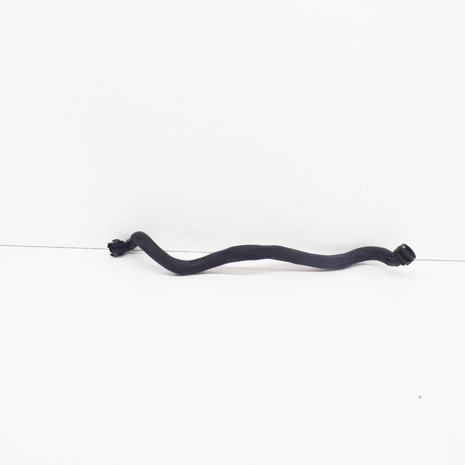 NEW BMW X5 E70 CRANKCASE-VENTILATION VENT PIPE HOSE 11157589989 ORIGINAL