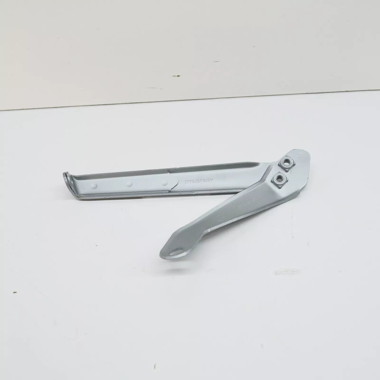 NEW MB SPRINTER W906 EXHAUST SYSTEM TO TRANSMISSION BRACKET A9064925441 ORIGINAL