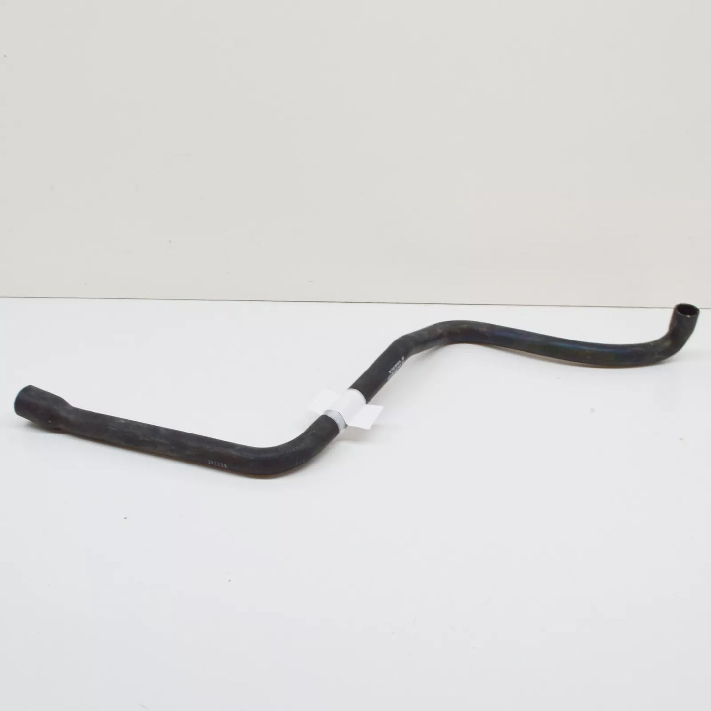 NEW MB S-CLASS W126 COOLANT RESERVOIR HOSE A1265011882 4.1 PETROL ORIGINAL