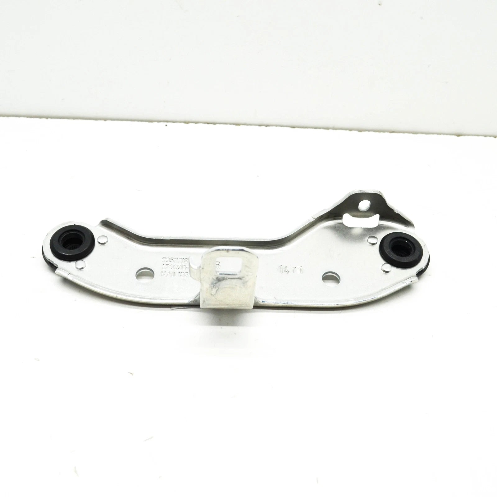 NEW BMW 8 G15,F92 LEFT AUXILIARY RADIATOR BRACKET 7357219 51647357219 ORIGINAL