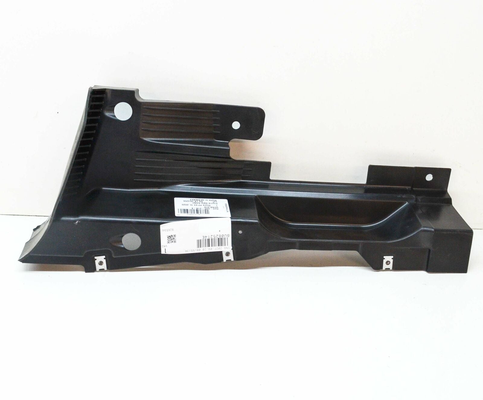NEW AUDI Q3 8U REAR RIGHT OUTER UNDERBODY TRIM 8U0825214E ORIGINAL