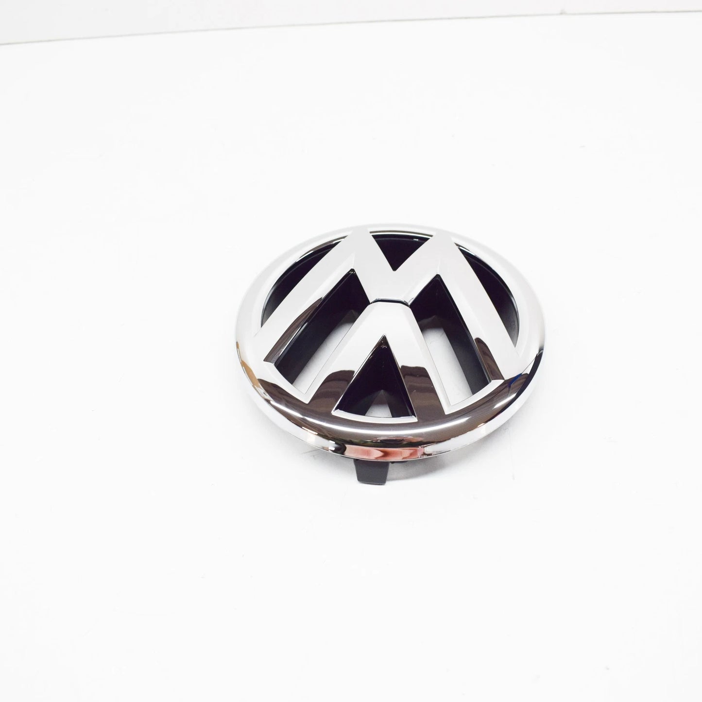 NEW VW JETTA IV 162, 163 BONNET BADGE 5C6853601ULM 5C6853601 ULM 2012 3719100